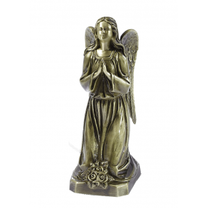 Angel iz medenine 1659 višina 27 cm